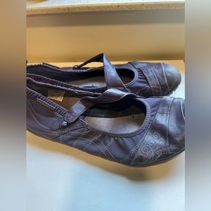 Merrell Purple Indigo Maryjane Vibram Size 9.5